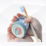 Dentifrice solide nomade